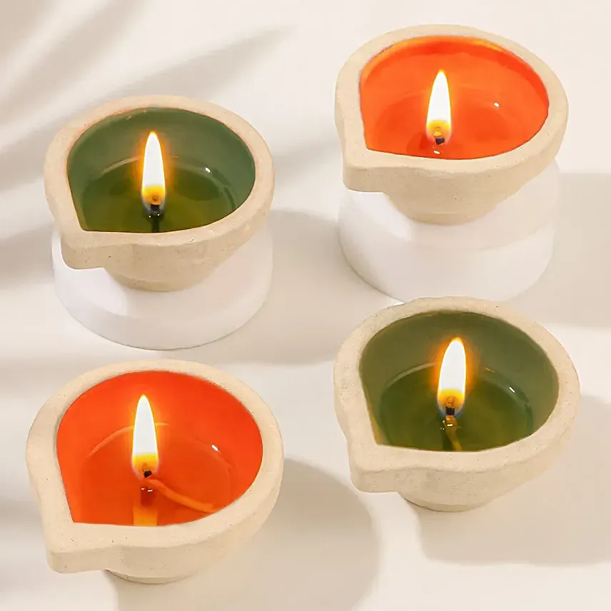 Aaradhya Divine Glow Diyas Diwali Set of 4