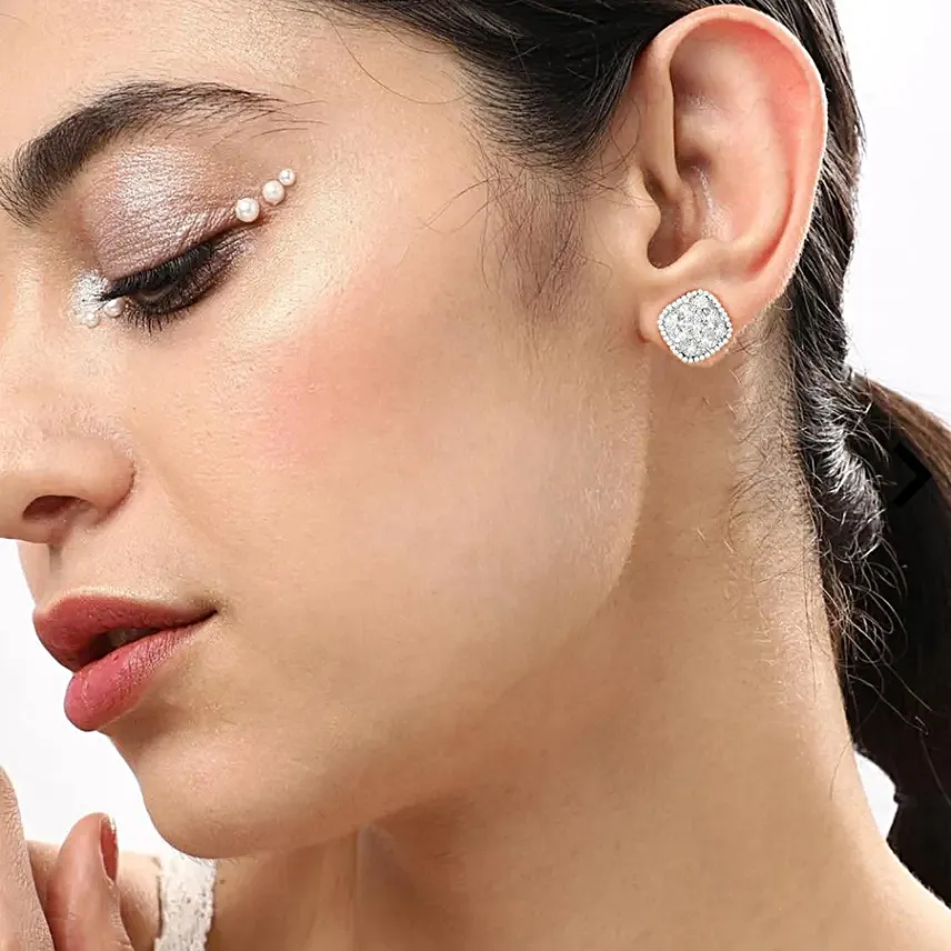 Nuyug Diamond Cut Stud Earrings