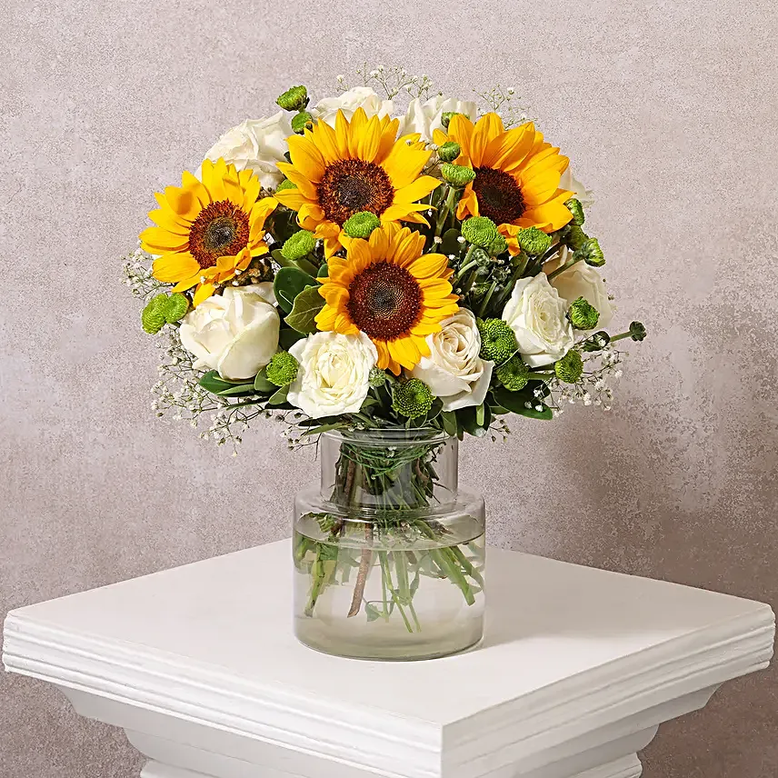 Fresh Sunflower N Rose Arrangement